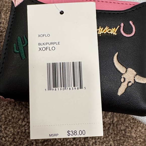 Betsey Johnson western theme snap closure wallet NWT - Picture 3 of 6